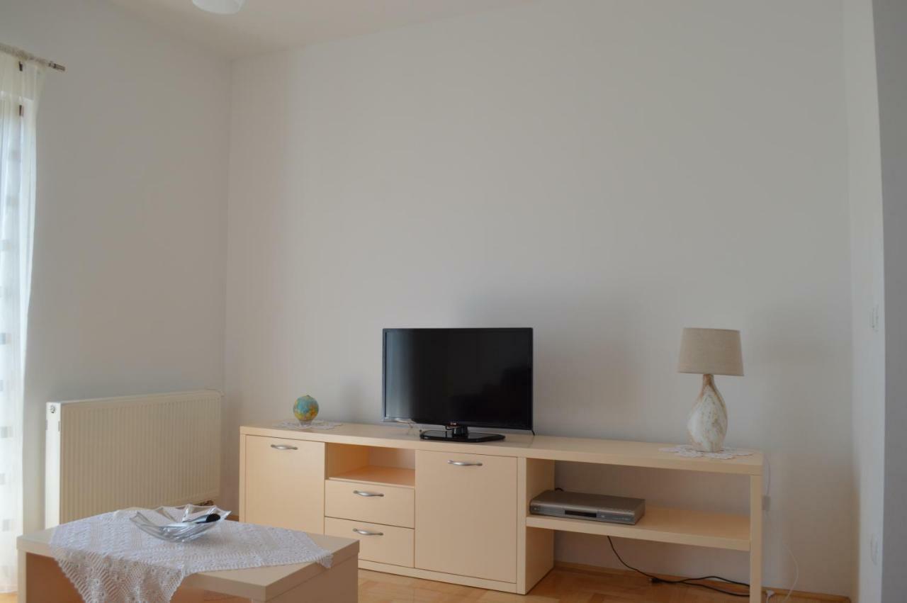 Apartmani Mila Sukošan Exteriér fotografie