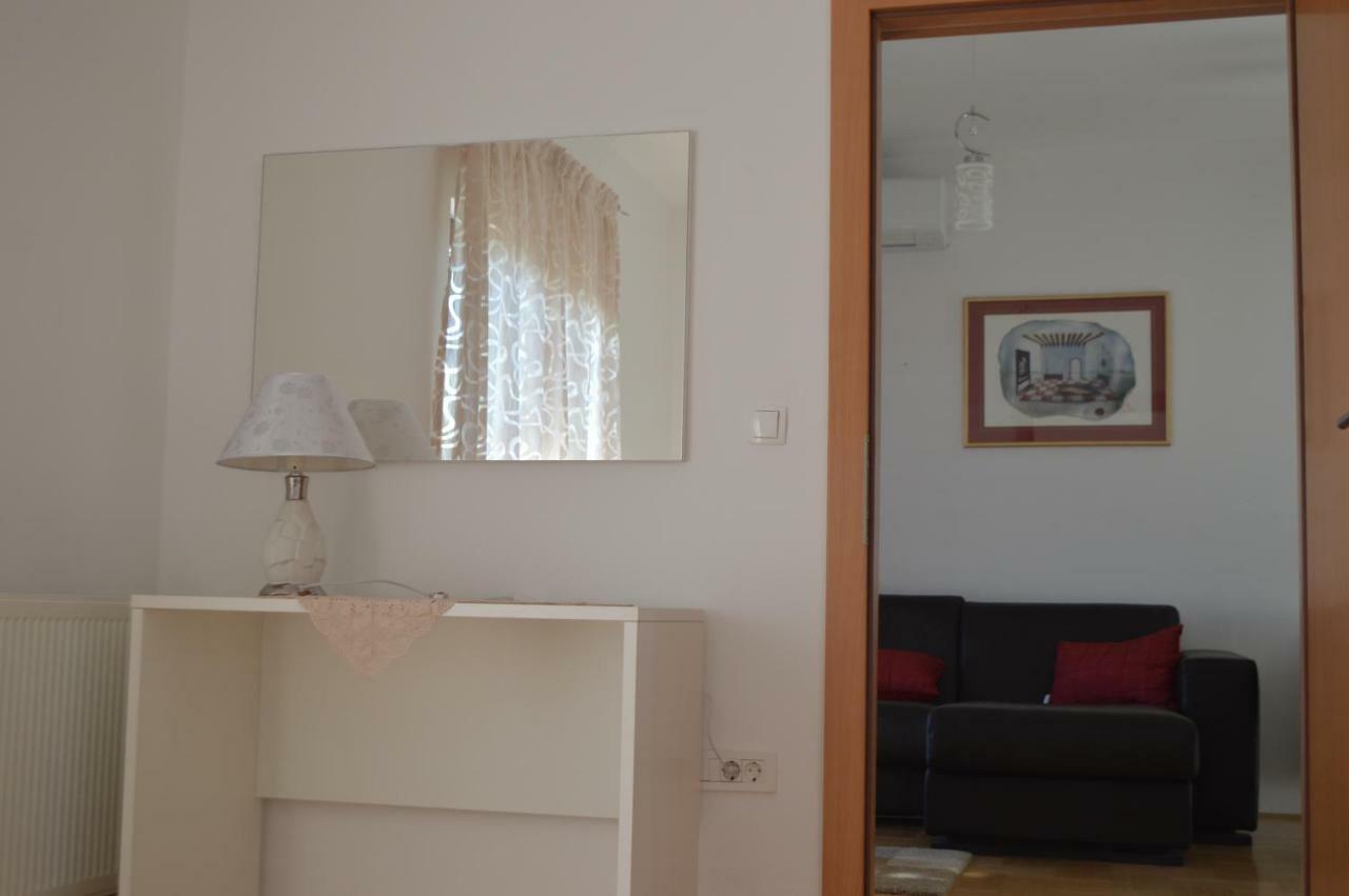 Apartmani Mila Sukošan Exteriér fotografie