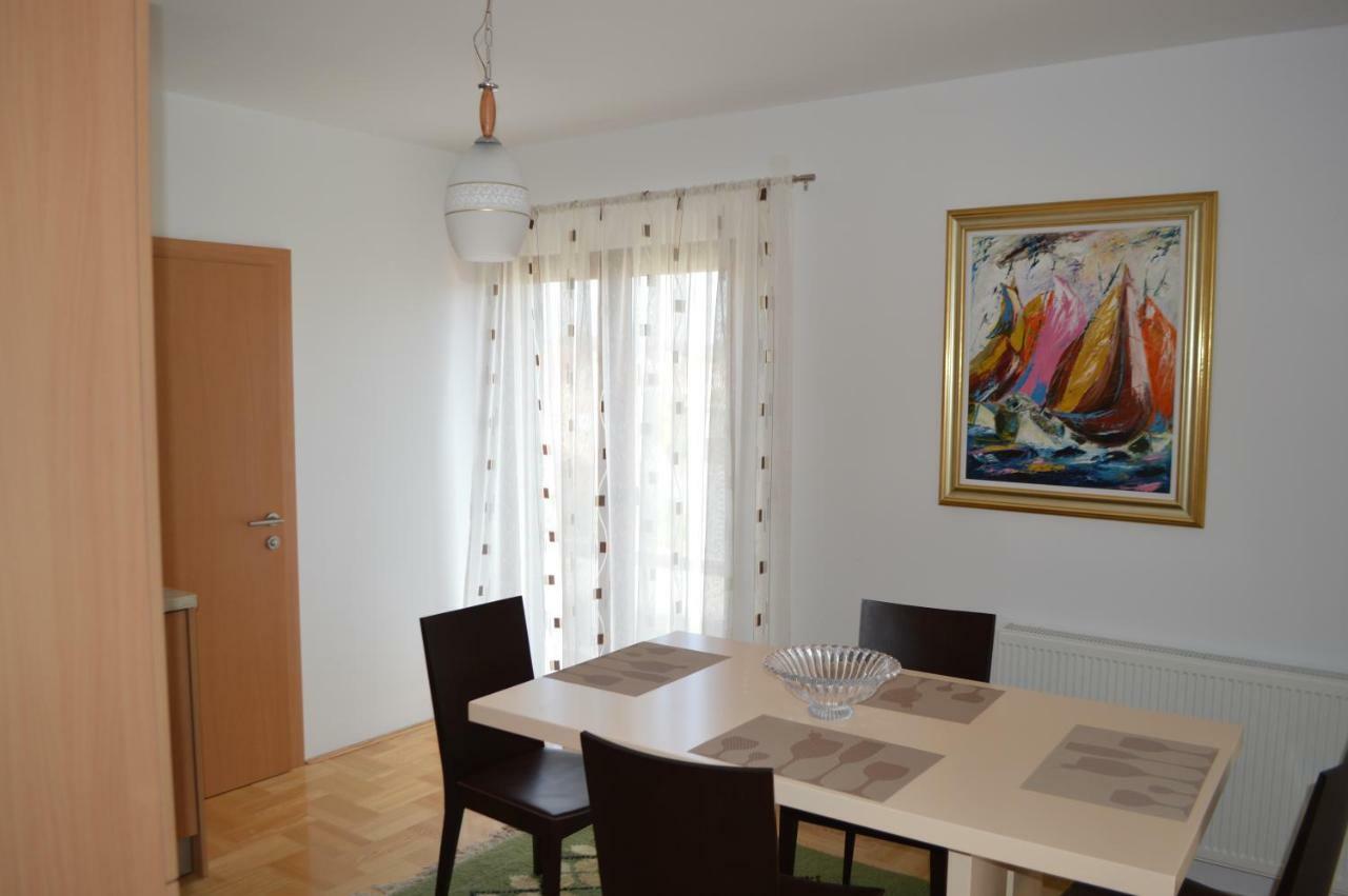 Apartmani Mila Sukošan Exteriér fotografie